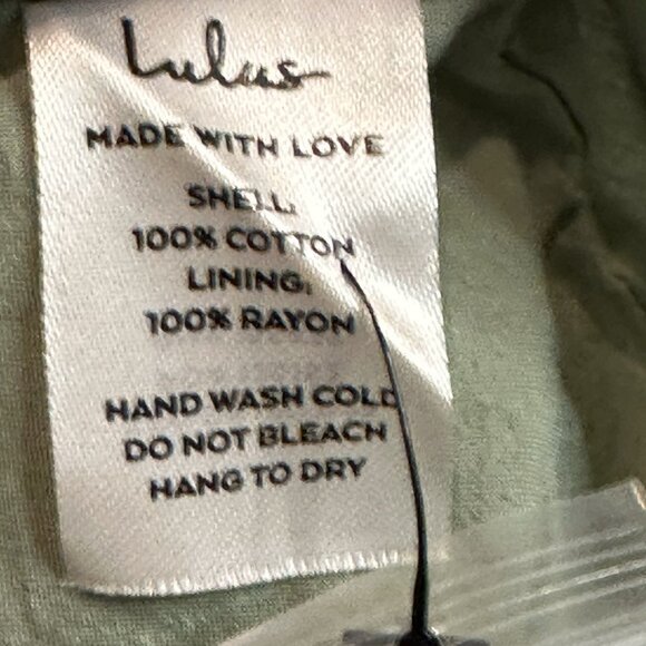 Super cute green dress with ruffles - Picture 7 of 10